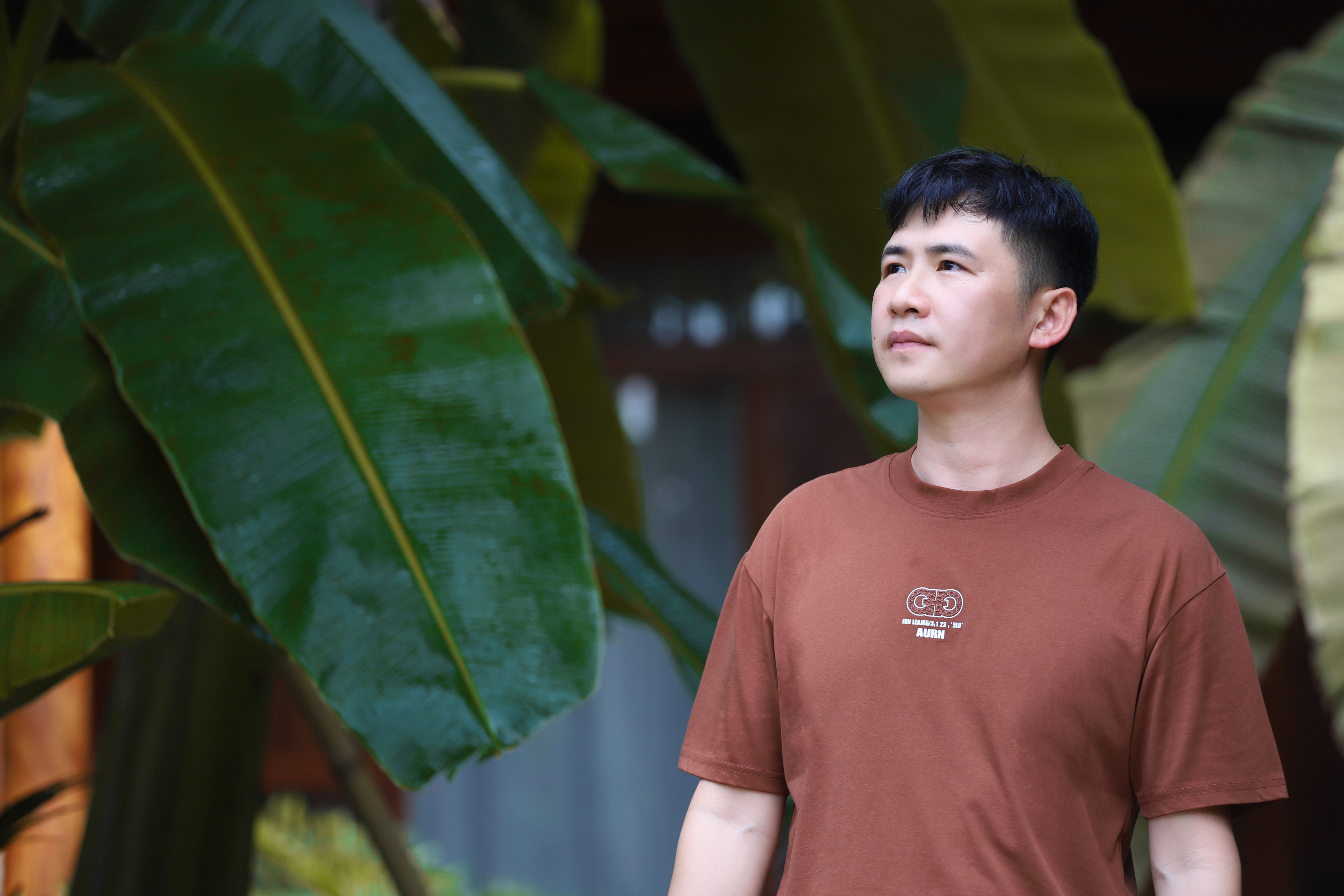 《孤儿》& 哎乐（弄巴鲁乐队）