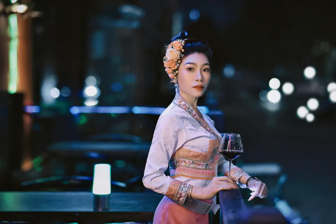《寻找你》& ​玉涛香